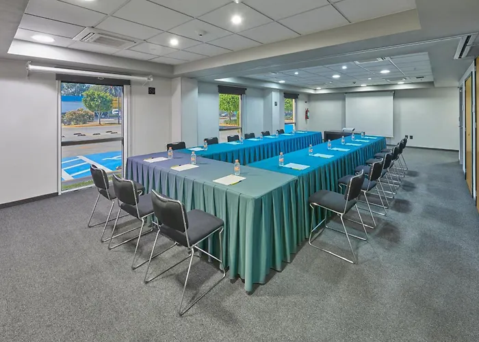 Express By Marriott Ciudad De Plaza 3*