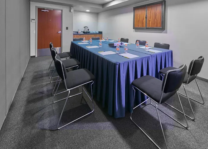Hotel Express By Marriott Ciudad De Plaza Mexico City