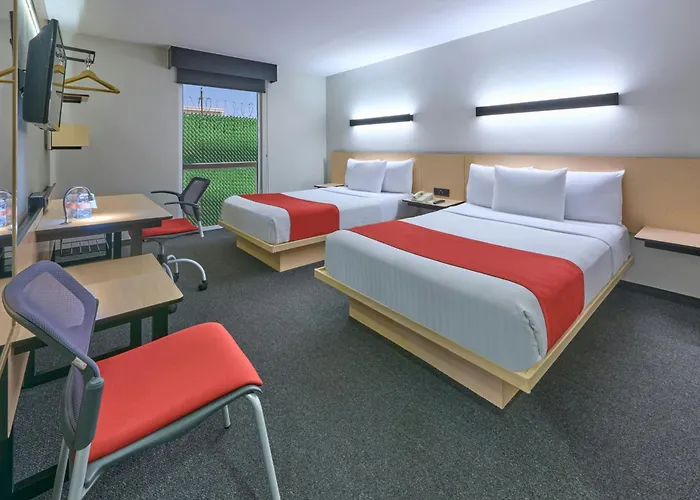Hotel Express By Marriott Ciudad De Plaza Mexico City