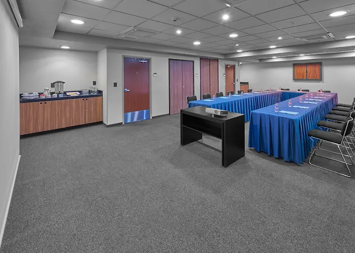 Hotel Express By Marriott Ciudad De Plaza Mexico City